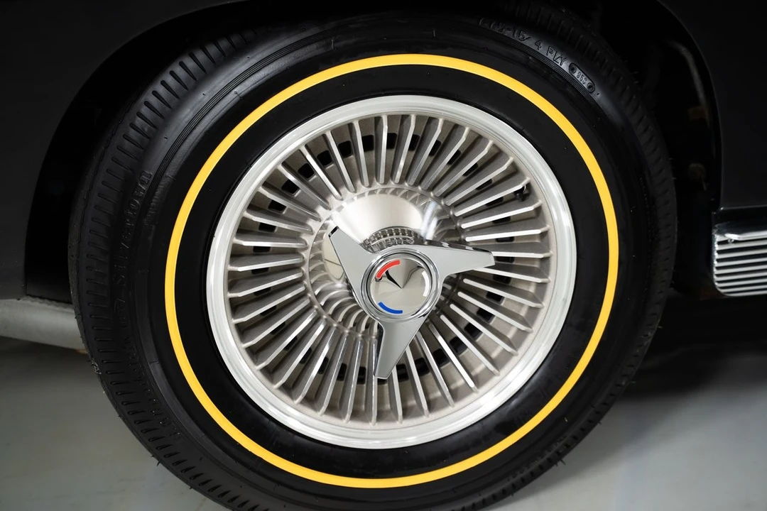 1963 Chevrolet Corvette C2 - Image 17 of 21