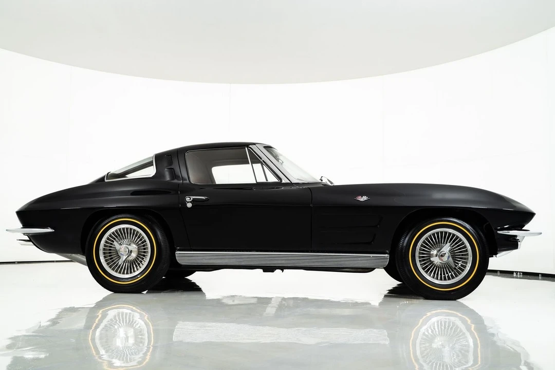 1963 Chevrolet Corvette C2 - Image 16 of 21