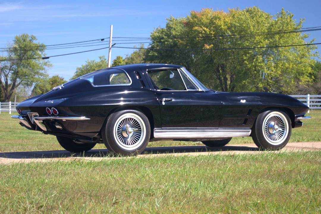 1963 Chevrolet Corvette C2 - Image 11 of 21