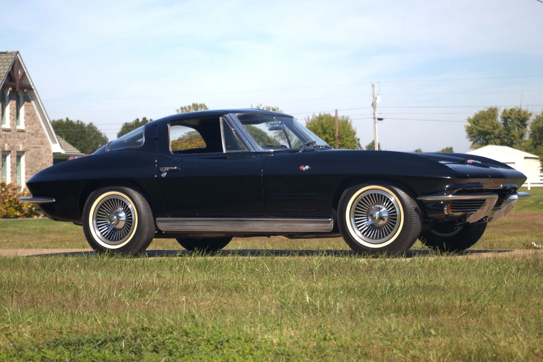 1963 Chevrolet Corvette C2 - Image 17 of 21