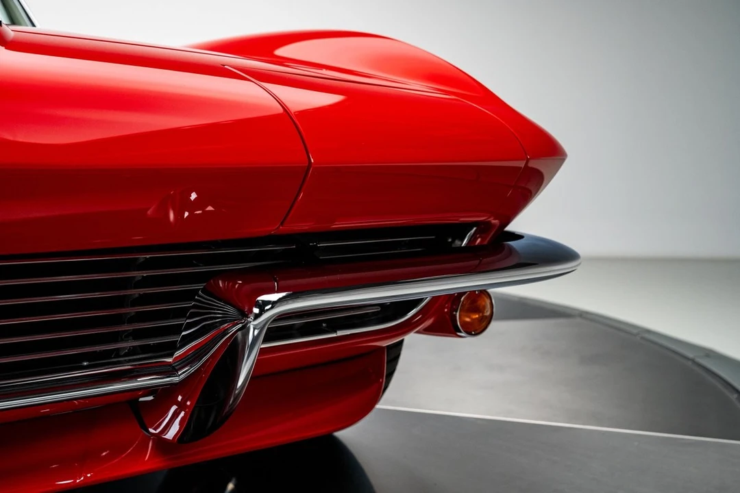 1963 Chevrolet Corvette C2 - Image 15 of 31