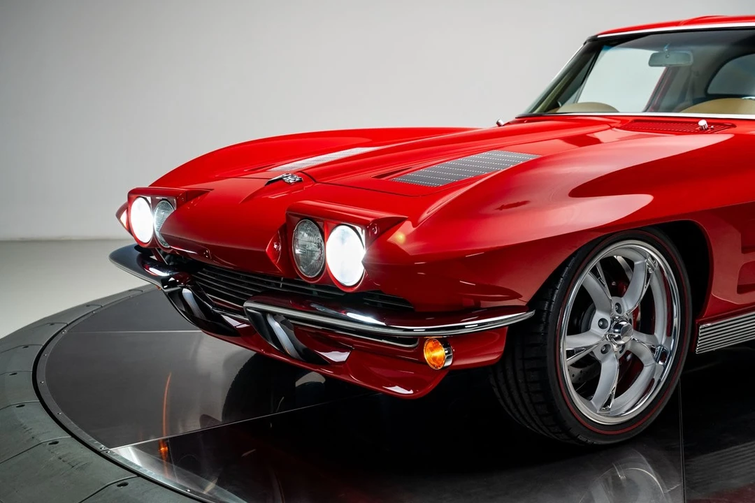 1963 Chevrolet Corvette C2 - Image 21 of 31