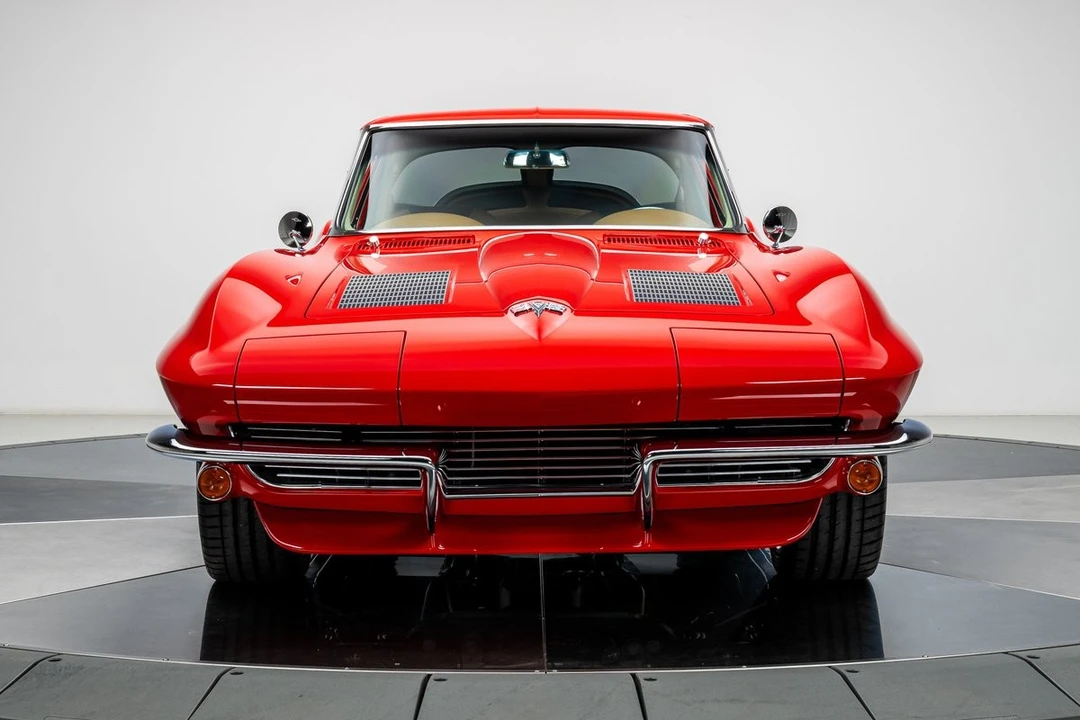 1963 Chevrolet Corvette C2 - Image 9 of 31
