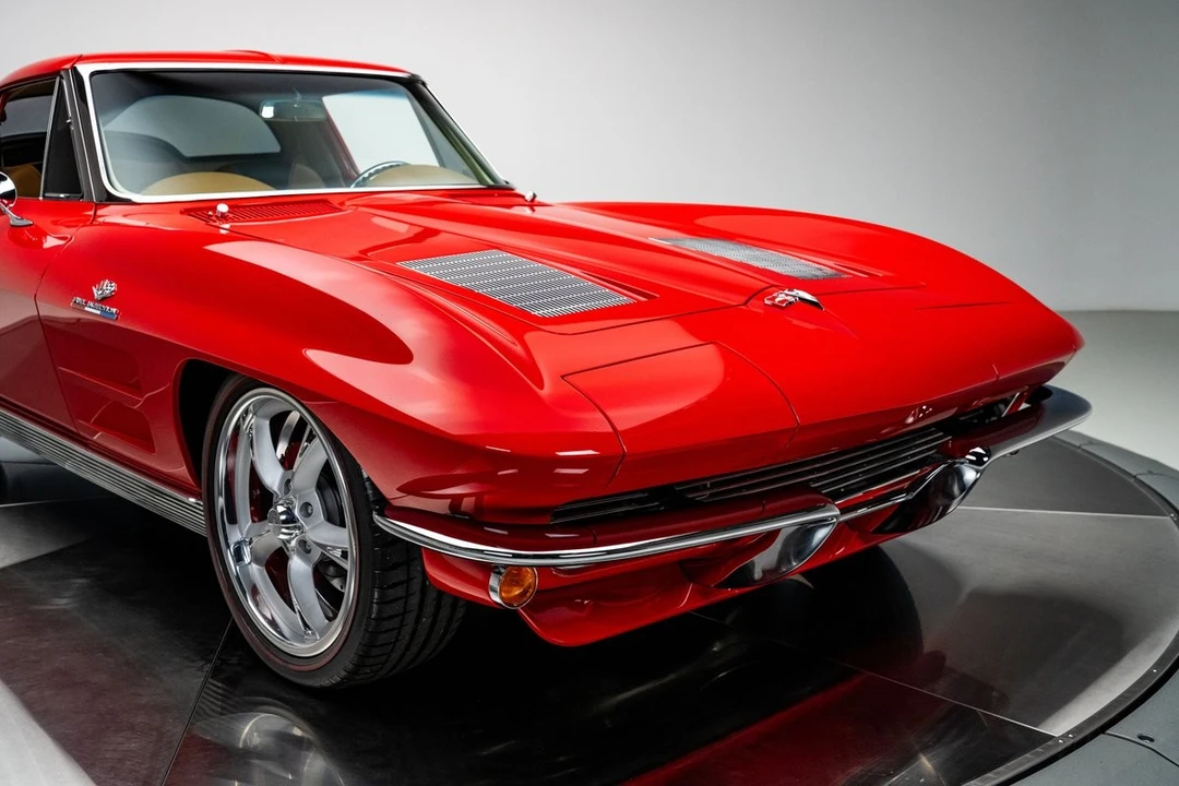 1963 Chevrolet Corvette C2 - Image 13 of 31