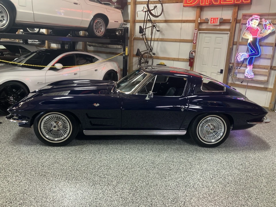 1963 Chevrolet Corvette C2 - Image 10 of 21