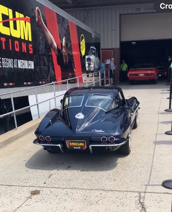 1963 Chevrolet Corvette C2 - Image 11 of 21