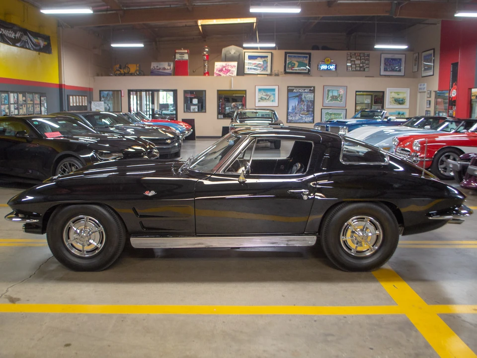 1963 Chevrolet Corvette C2 - Image 6 of 31