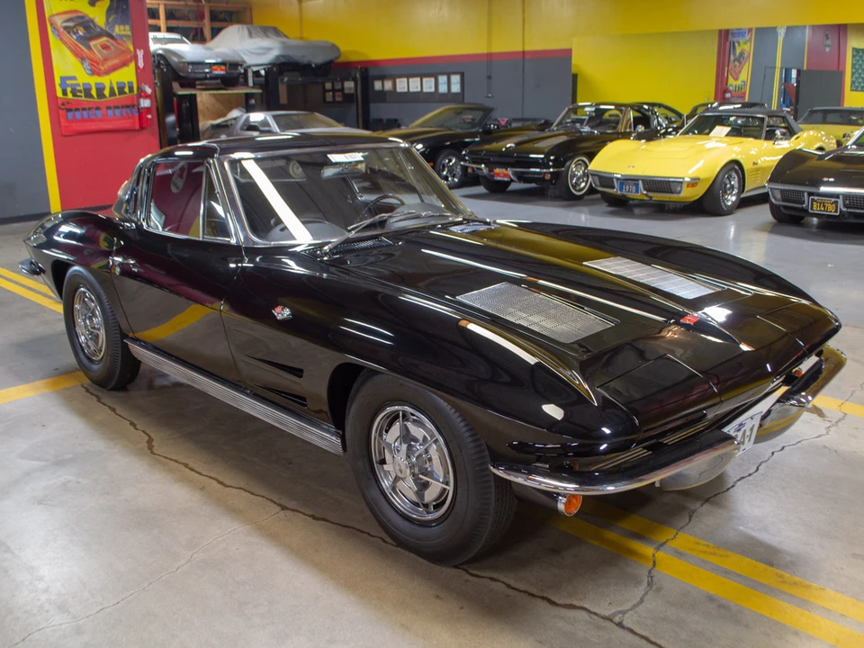 1963 Chevrolet Corvette C2 - Image 10 of 31