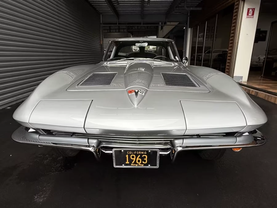 1963 Chevrolet Corvette C2 - Image 10 of 31