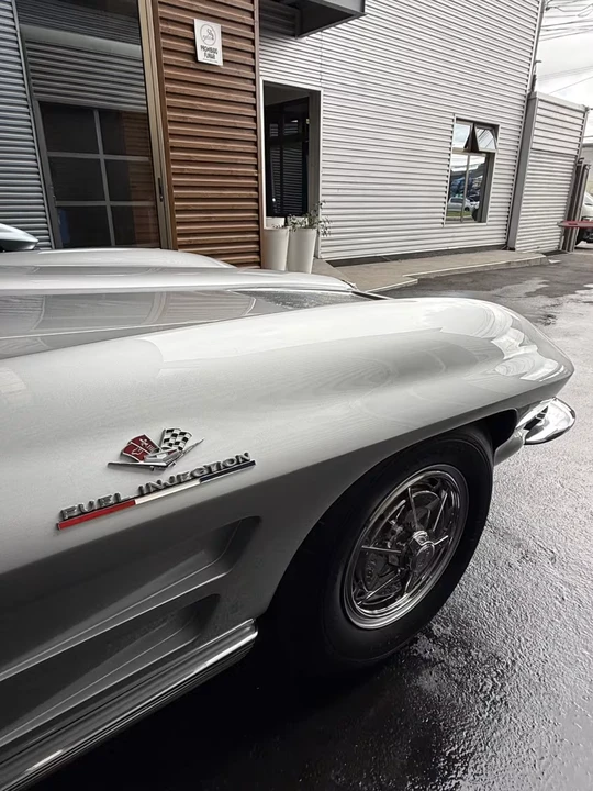 1963 Chevrolet Corvette C2 - Image 5 of 31