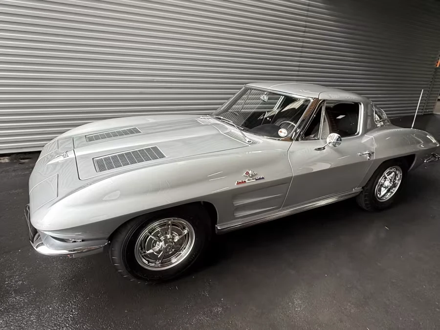 1963 Chevrolet Corvette C2 - Image 12 of 31