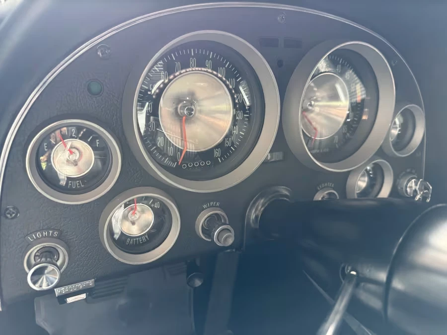 1963 Chevrolet Corvette C2 - Image 25 of 31