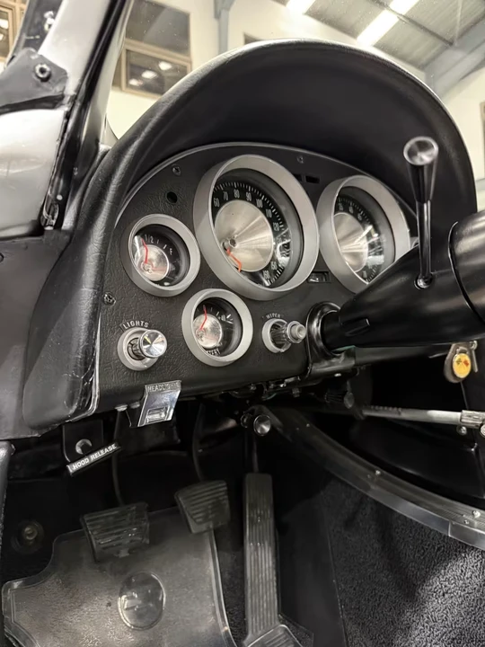 1963 Chevrolet Corvette C2 - Image 24 of 31