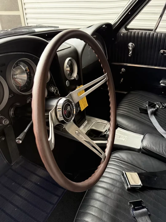1963 Chevrolet Corvette C2 - Image 23 of 31
