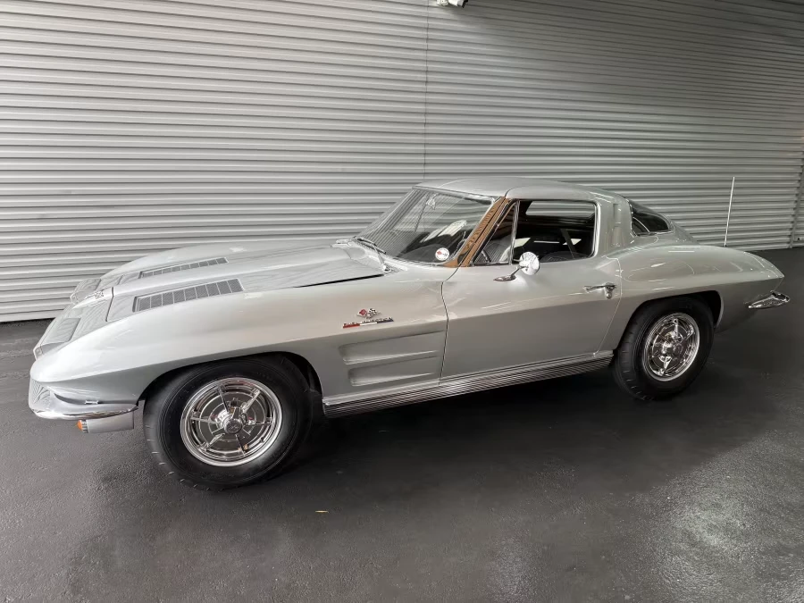 1963 Chevrolet Corvette C2 - Image 21 of 31