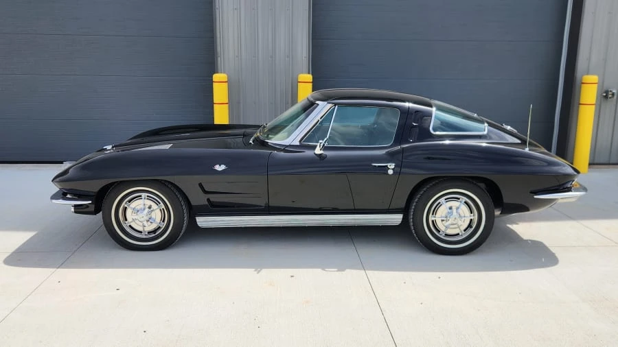 1963 Chevrolet Corvette C2 - Image 2 of 19