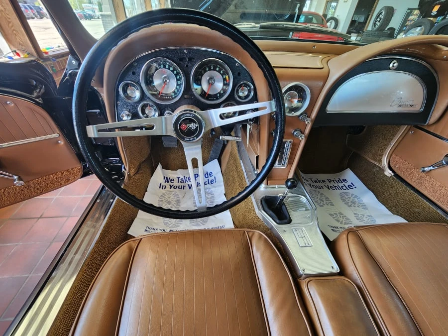 1963 Chevrolet Corvette C2 - Image 18 of 19