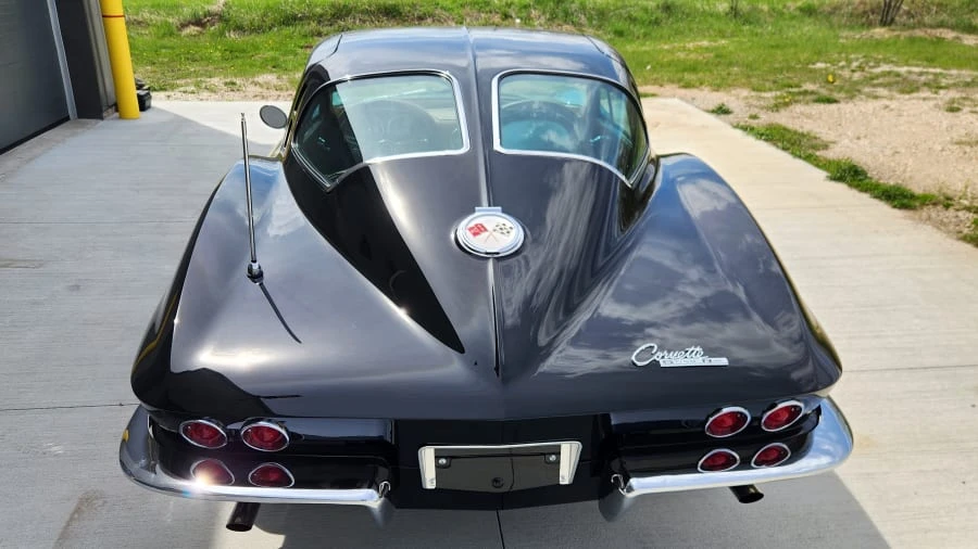 1963 Chevrolet Corvette C2 - Image 11 of 19