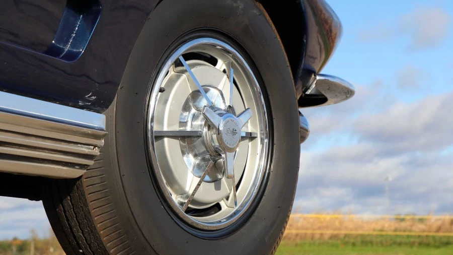 1963 Chevrolet Corvette C2 - Image 16 of 20