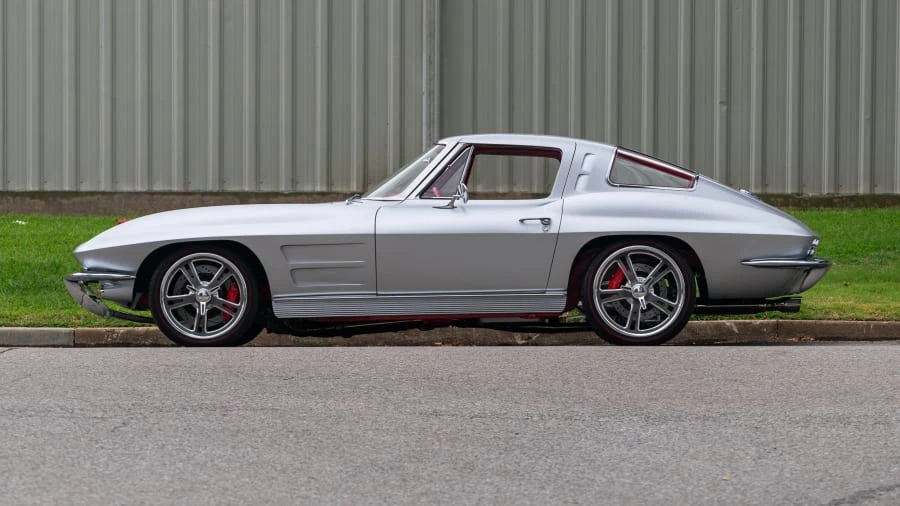 1963 Chevrolet Corvette C2 - Image 2 of 20