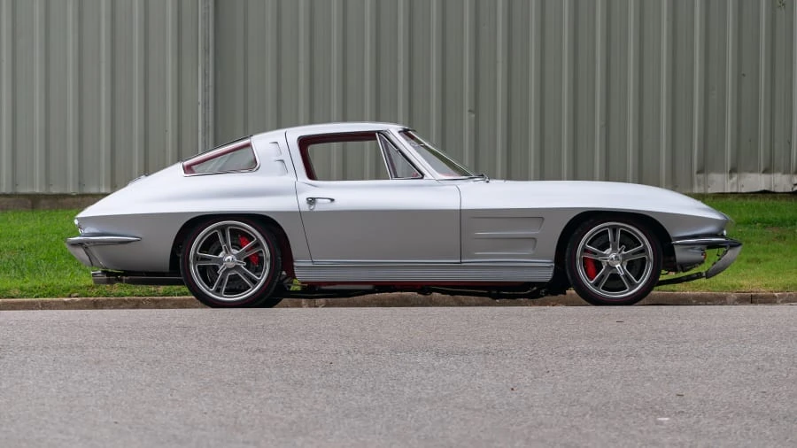 1963 Chevrolet Corvette C2 - Image 8 of 20