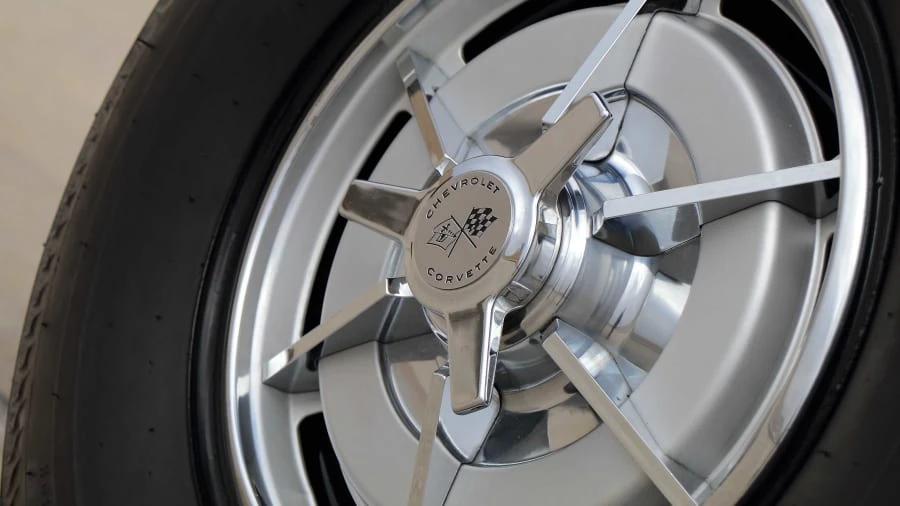 1963 Chevrolet Corvette C2 - Image 17 of 20