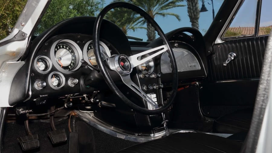 1963 Chevrolet Corvette C2 - Image 16 of 31