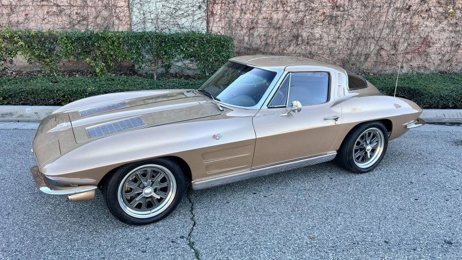 1963 Chevrolet Corvette C2 - Image 9 of 31