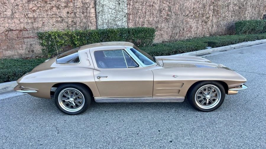 1963 Chevrolet Corvette C2 - Image 10 of 31
