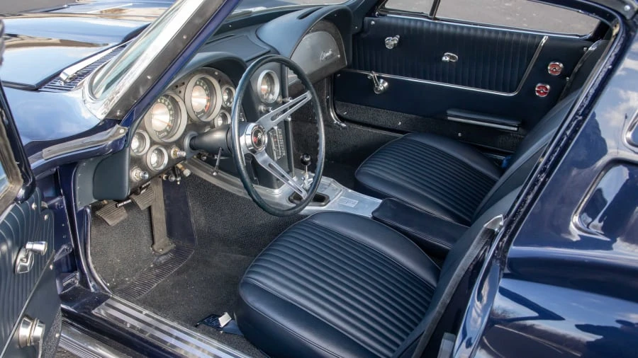 1963 Chevrolet Corvette C2 - Image 4 of 20