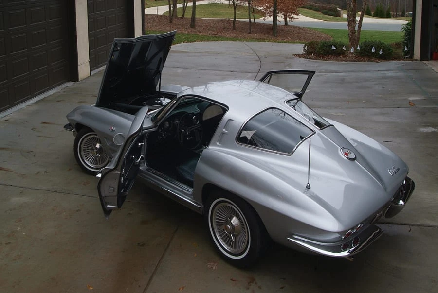 1963 Chevrolet Corvette C2 - Image 2 of 6