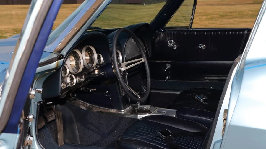 1963 Chevrolet Corvette C2 - Image 4 of 12