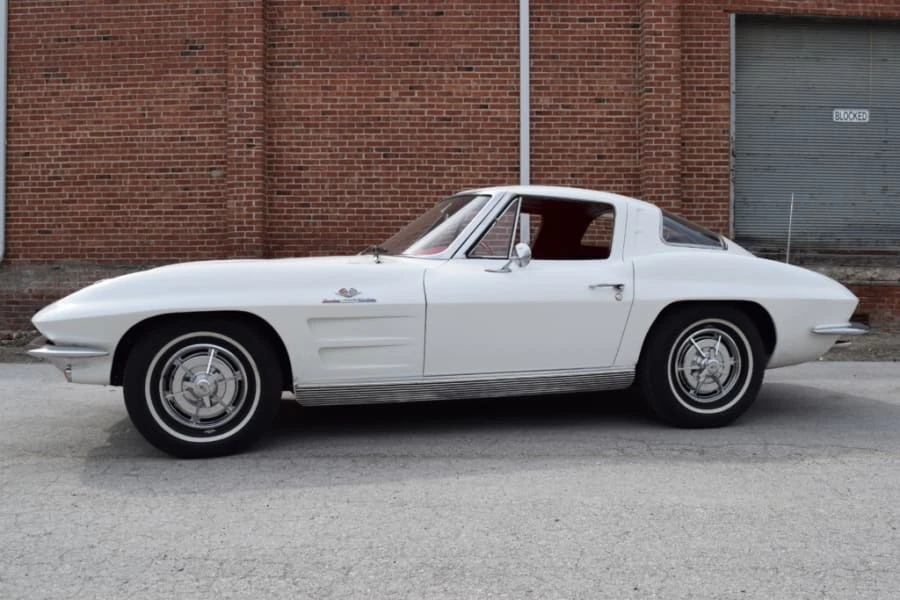 1963 Chevrolet Corvette C2 - Image 2 of 12