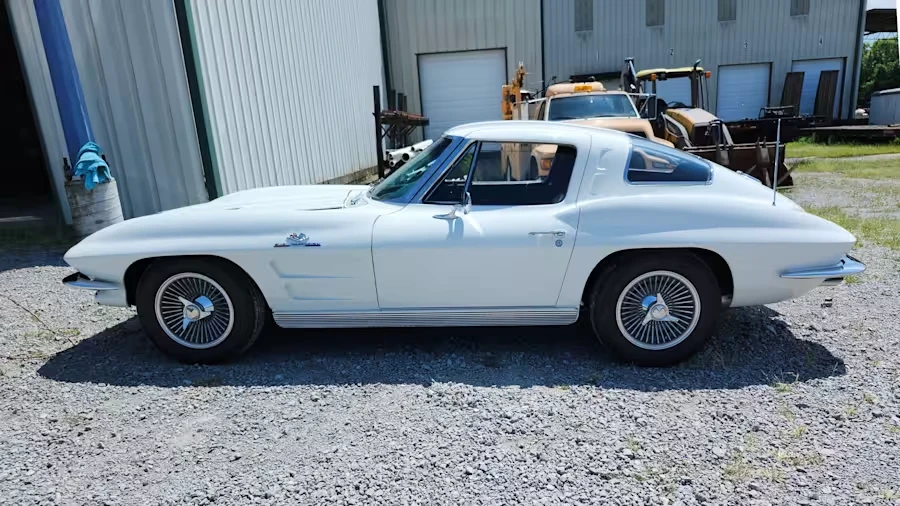 1963 Chevrolet Corvette C2 - Image 8 of 21