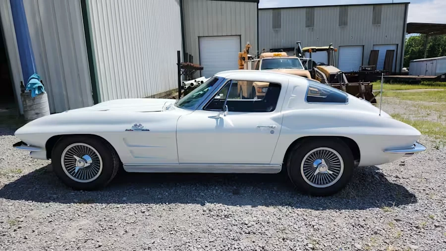 1963 Chevrolet Corvette C2 - Image 2 of 21