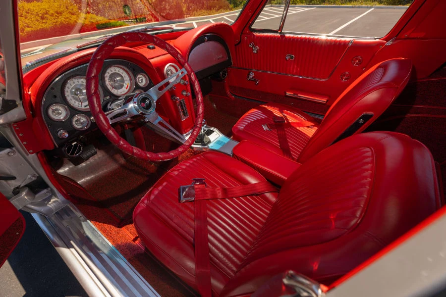 1963 Chevrolet Corvette C2 - Image 22 of 31