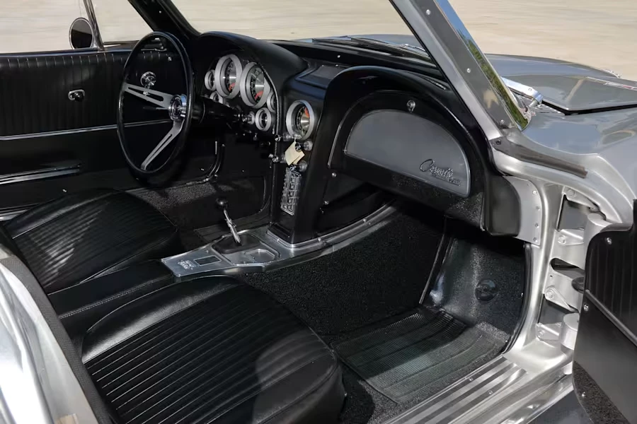 1963 Chevrolet Corvette C2 - Image 24 of 31