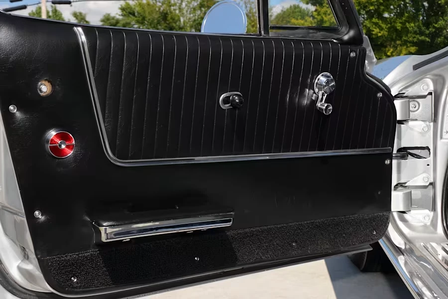 1963 Chevrolet Corvette C2 - Image 22 of 31