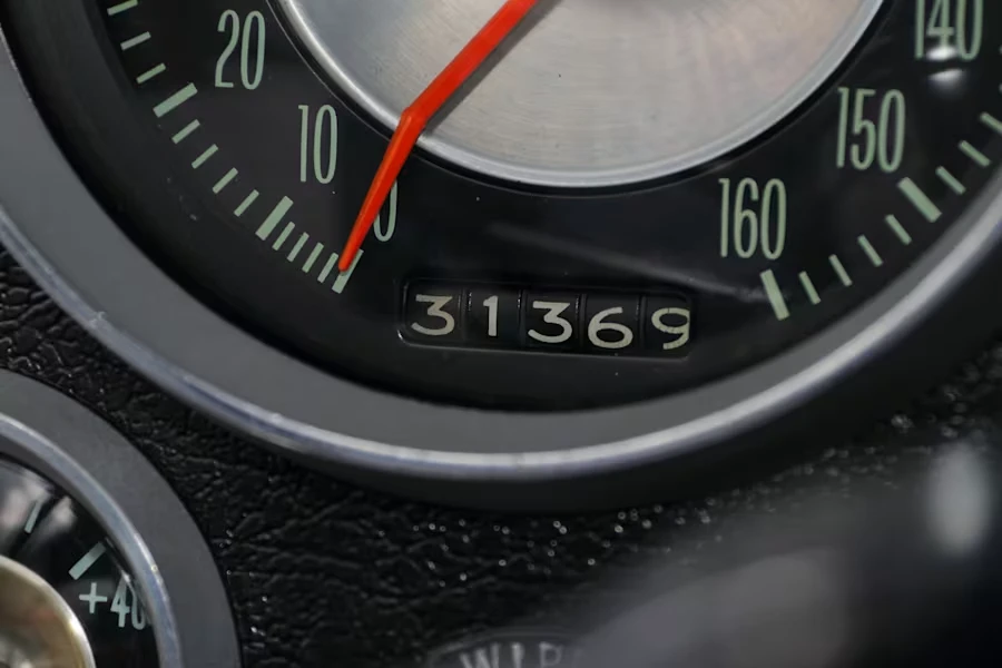 1963 Chevrolet Corvette C2 - Image 21 of 31