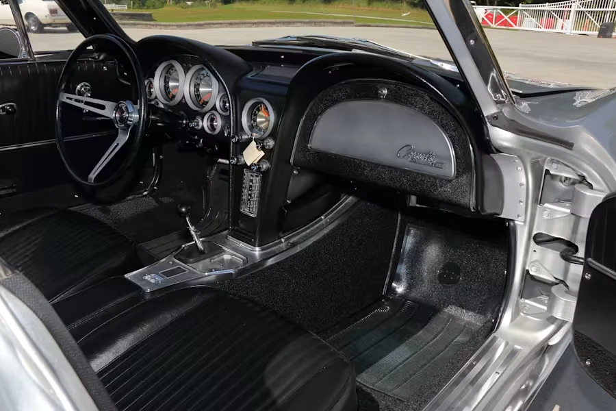 1963 Chevrolet Corvette C2 - Image 19 of 31