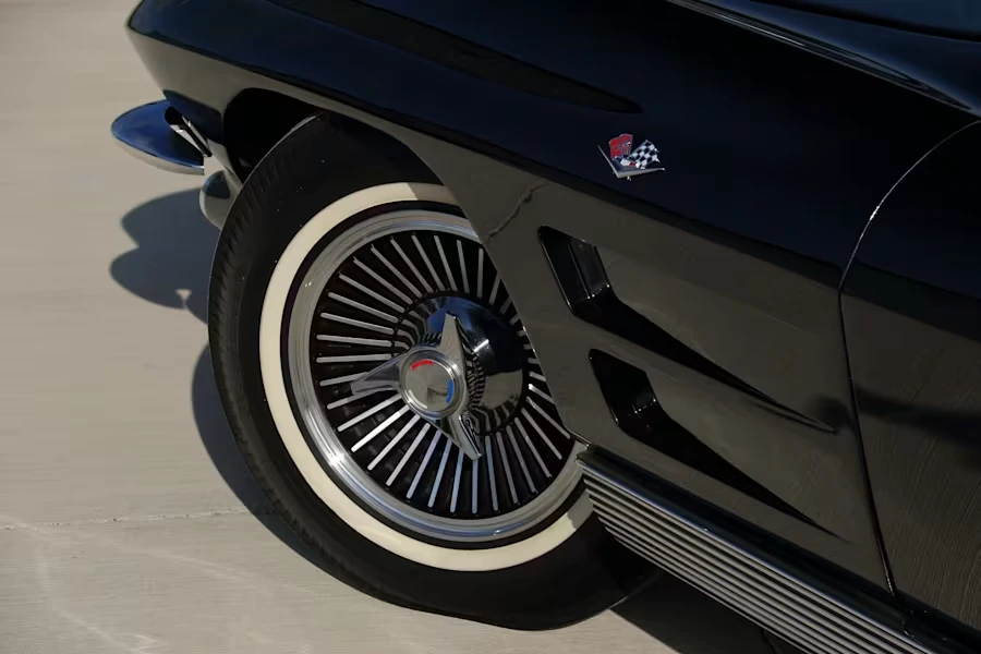 1963 Chevrolet Corvette C2 - Image 13 of 29