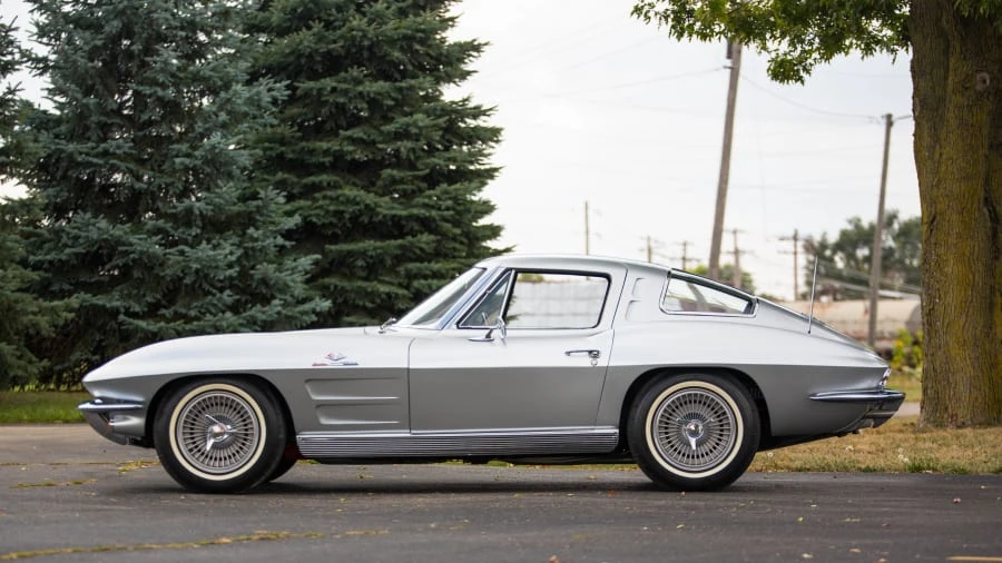 1963 Chevrolet Corvette C2 - Image 2 of 12