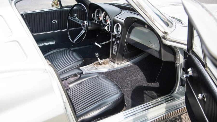1963 Chevrolet Corvette C2 - Image 5 of 12