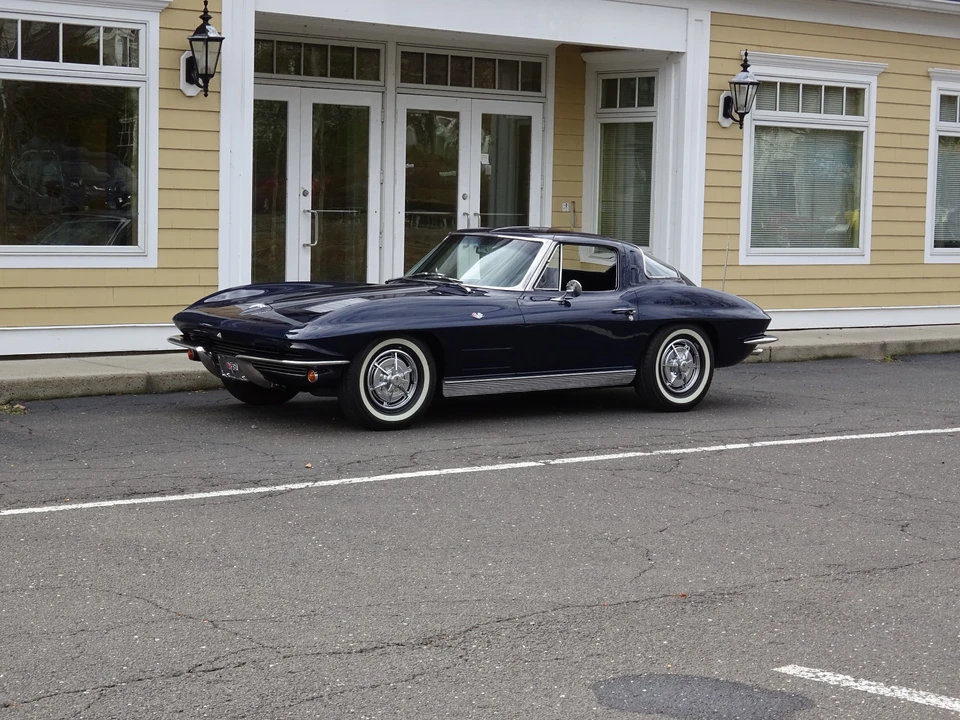 1963 Chevrolet Corvette C2 - Image 18 of 31