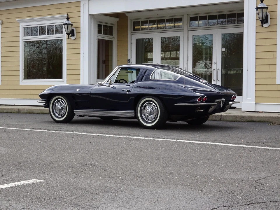 1963 Chevrolet Corvette C2 - Image 11 of 31