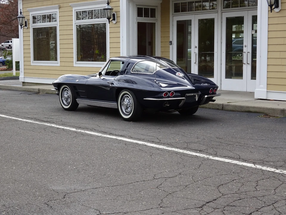 1963 Chevrolet Corvette C2 - Image 10 of 31