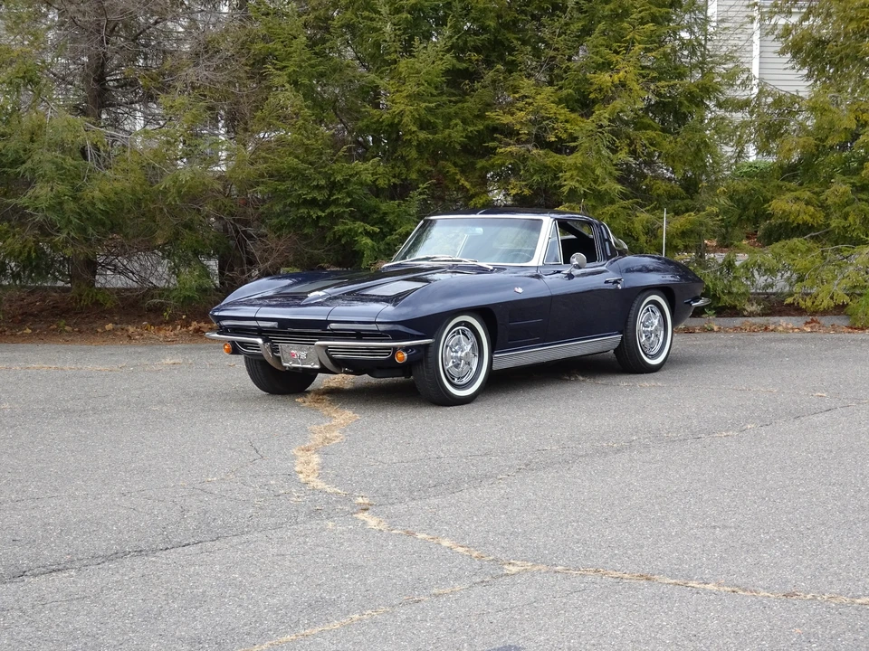 1963 Chevrolet Corvette C2 - Image 22 of 31