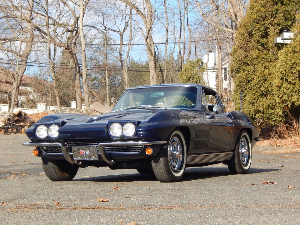 1963 Chevrolet Corvette C2 - Image 30 of 31