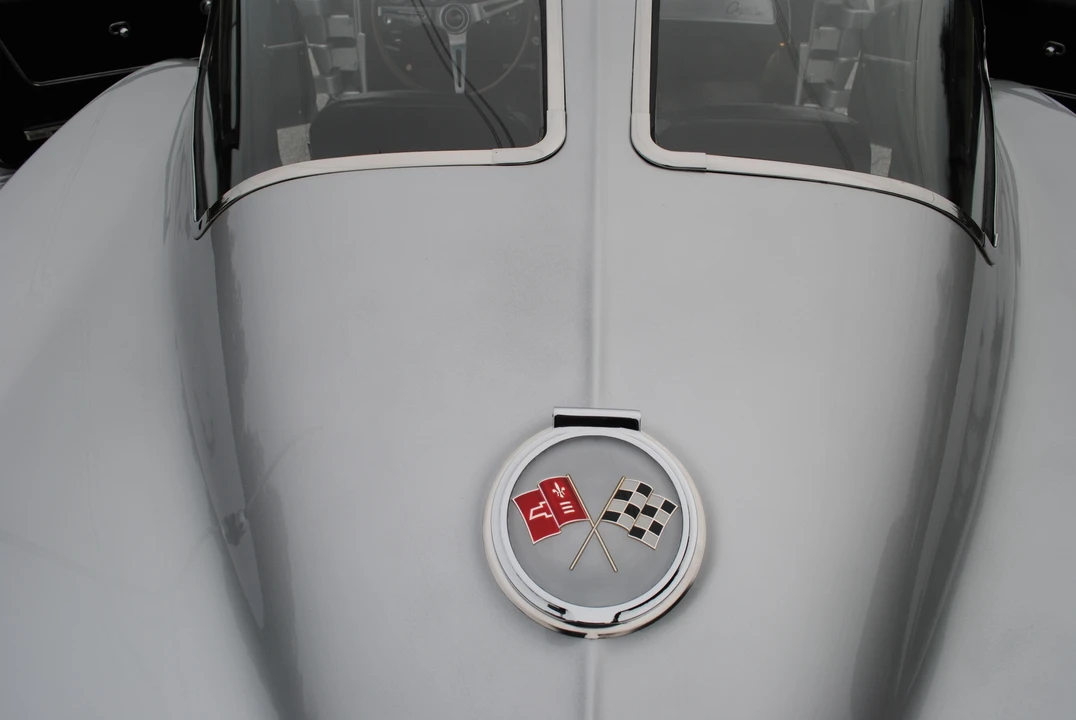 1963 Chevrolet Corvette C2 - Image 12 of 31