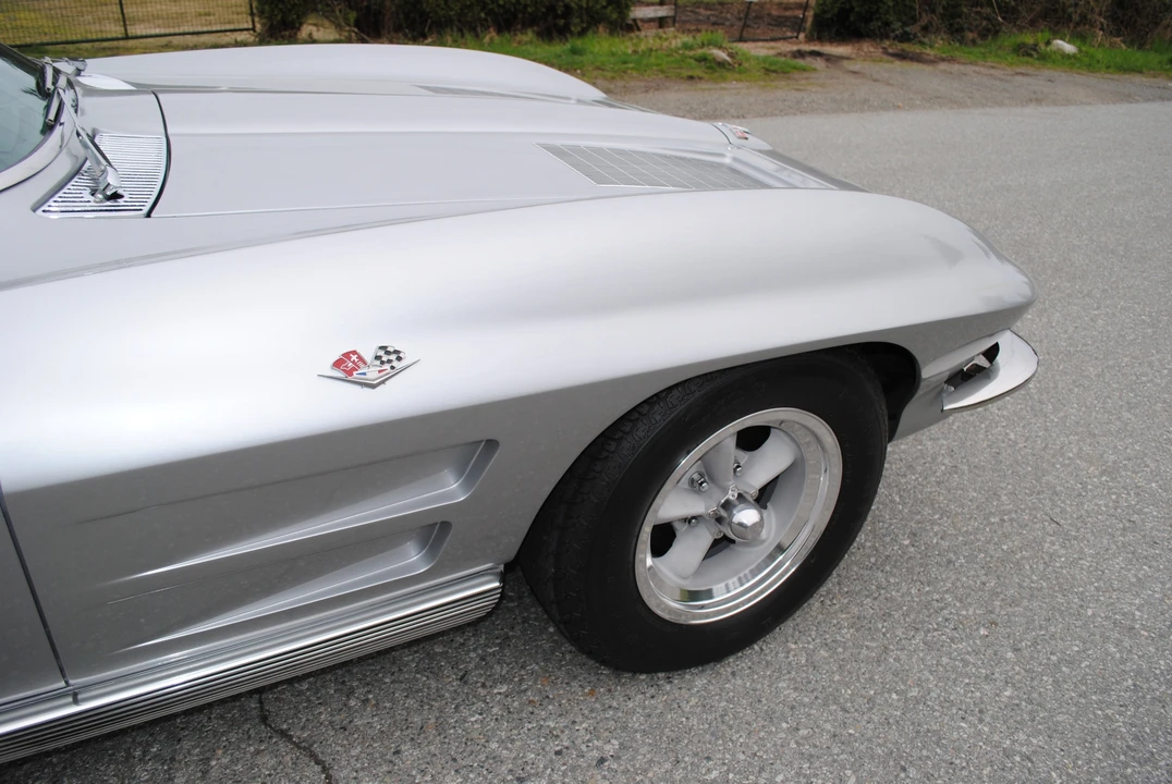 1963 Chevrolet Corvette C2 - Image 10 of 31